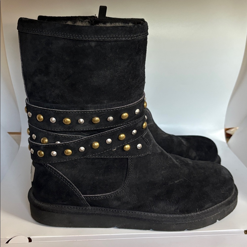 UGG Clovis Black Studded Gray Genuine Sheepskin Shearling Boots 8